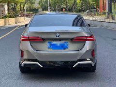 BMW 5 Series 530Li Premier M Sport Package - ფოტო 4