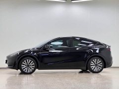 Tesla Model Y 2022 Facelift Rear-Wheel Drive - ფოტო 4