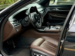 BMW 7 Series 730Li M Sport Package - ფოტო 8