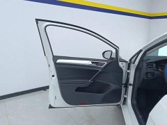 Volkswagen Golf Pure Electric 2020 Chi - ფოტო 7