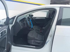Volkswagen Golf Pure Electric 2020 Chi - ფოტო 9