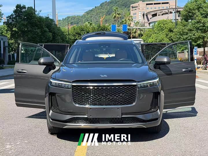 Li Auto ONE Extended Range 6-Seater - ავტომობილი ჩინეთიდან