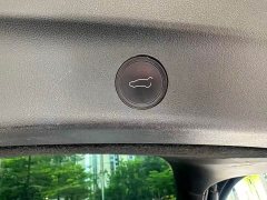 Tesla Model Y Rear-Wheel Drive - ფოტო 9