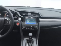 Honda Civic 2021 Hatchback 220 Turbo CVT Trendy Control - ფოტო 13