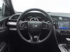 Honda Civic 2021 Hatchback 220 Turbo CVT Trendy Control - ფოტო 15