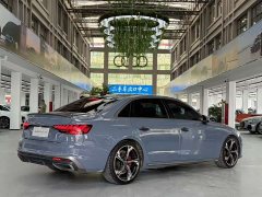 Audi A4L 40 TFSI quattro RS Package Dynamic Edition - ფოტო 4