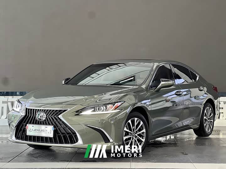 Lexus ES 200 Excellence Edition