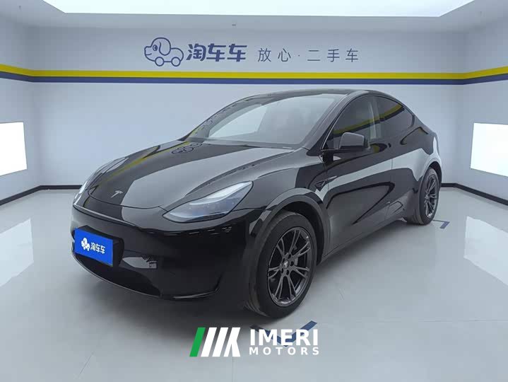 Tesla Model Y Rear-Wheel Drive