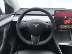 Tesla Model Y Rear-Wheel Drive - ფოტო 15