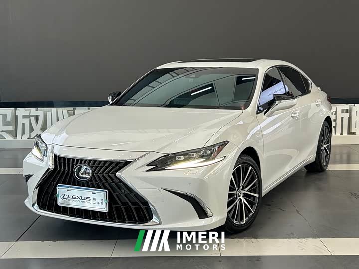 Lexus ES 2022 300h Premium Edition - ავტომობილი ჩინეთიდან