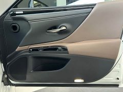 Lexus ES 2022 300h Premium Edition - ფოტო 17