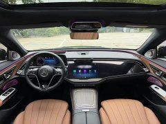 Mercedes-Benz E-Class E 300 L Luxury - ფოტო 4