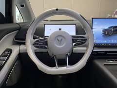 Avatr Lantu Dreamchaser PHEV AWD Luxury Kunpeng Edition - ფოტო 13