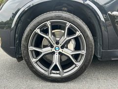 BMW X5 xDrive 30Li M Sport Luxury Night Edition Package - ფოტო 7