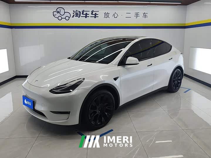 Tesla Model Y Standard Range RWD
