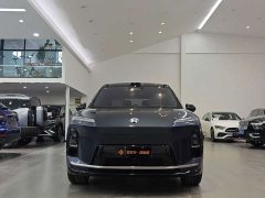NIO ES8 2026 Six-Seat Executive Signature Edition - ფოტო 18