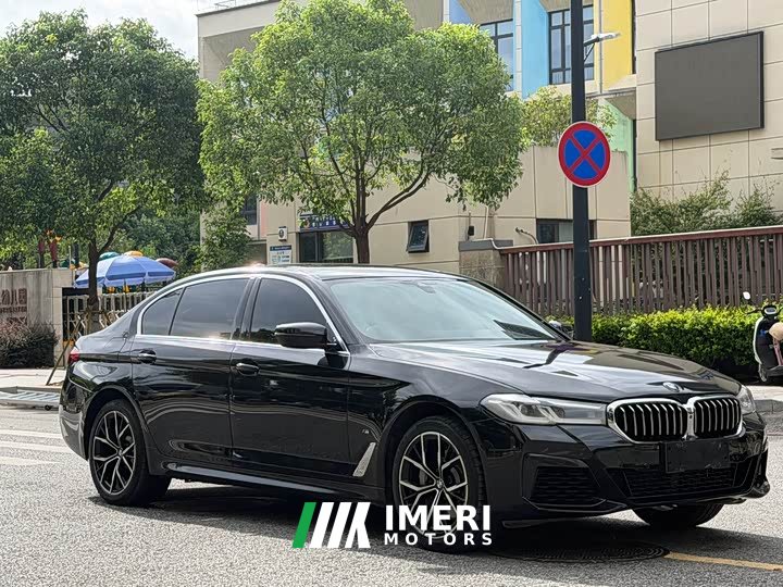 BMW 5 Series Facelift 530Li M Sport Luxury - ავტომობილი ჩინეთიდან