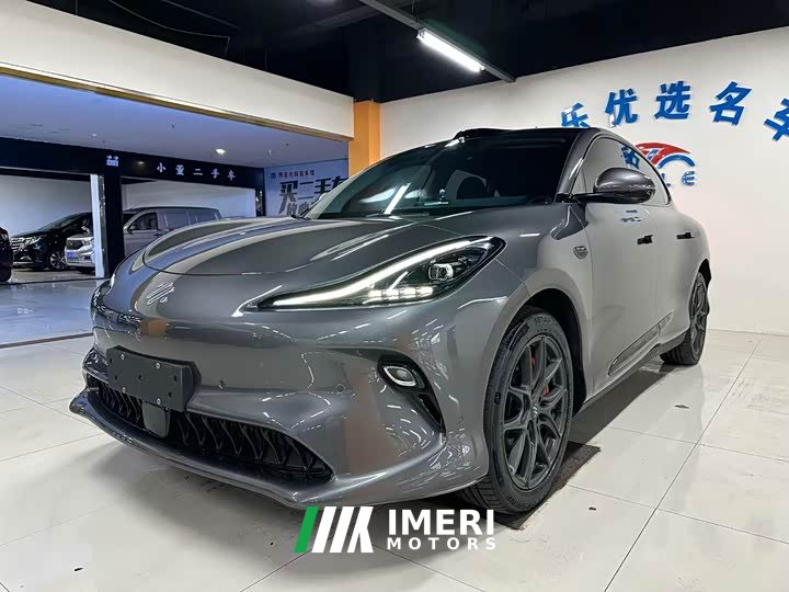 IM Motors Zhiji LS6 Lingxi Intelligent Driving Edition - car from China