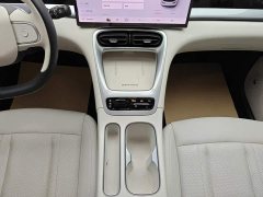 Geely Xing Yuan UP 410km Explorer Edition - ფოტო 16