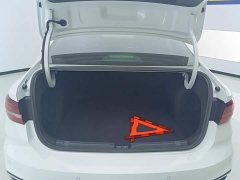 Volkswagen Lavida 1.5L Automatic Starry Sky Five Million Edition - ფოტო 4