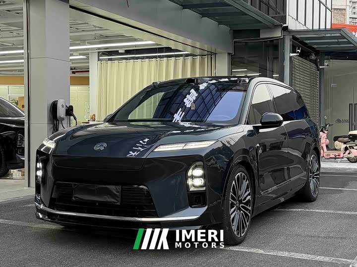 NIO ES8 Six-Seat Executive Signature Edition