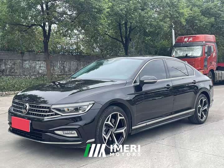 Volkswagen Magotan 2 Million Units Celebration Edition 330TSI DSG Luxury