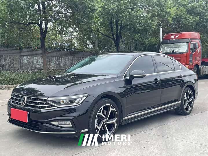 Volkswagen Magotan 2 Million Units Celebration Edition 330TSI DSG Luxury