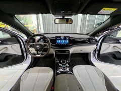 BYD Qin PLUS Glory Edition DM-i 55KM Leading - ფოტო 16