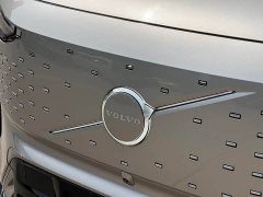 Volvo EM90 2025 Ultra Six-Seater - ფოტო 10