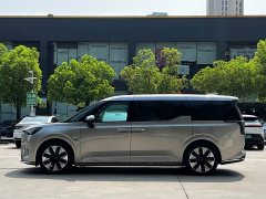Volvo EM90 2025 Ultra Six-Seater - ფოტო 2