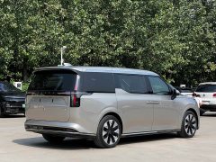 Volvo EM90 2025 Ultra Six-Seater - ფოტო 5