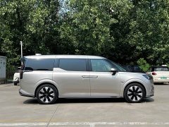 Volvo EM90 2025 Ultra Six-Seater - ფოტო 6