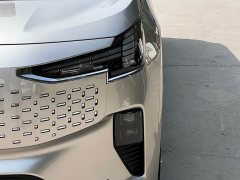Volvo EM90 2025 Ultra Six-Seater - ფოტო 9