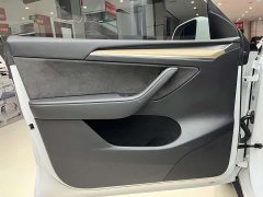 Tesla Model Y Long Range All-Wheel Drive - ფოტო 10