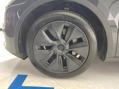 Tesla Model Y Rear-Wheel Drive - ფოტო 6