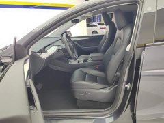 Tesla Model Y Rear-Wheel Drive - ფოტო 9