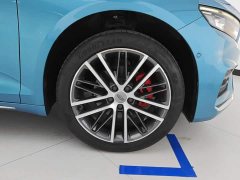 Geely Xingui Xingrui Facelift 2.0T Diesel Premium - фото 6