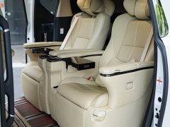 Toyota Alphard Hybrid 2.5L Premium Edition - ფოტო 18