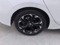 Honda Civic Hatchback 240 Turbo CVT Sharp Edition - ფოტო 6