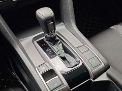 Honda Civic 2021 Hatchback 220 Turbo CVT Sharp Control - ფოტო 19