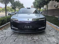 BMW Zun S800 2025 Extended Range Starlight Executive Edition 4-Seater (192-line LiDAR) - ფოტო 1