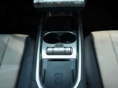 BYD Dolphin 420km Fashion Edition - ფოტო 7