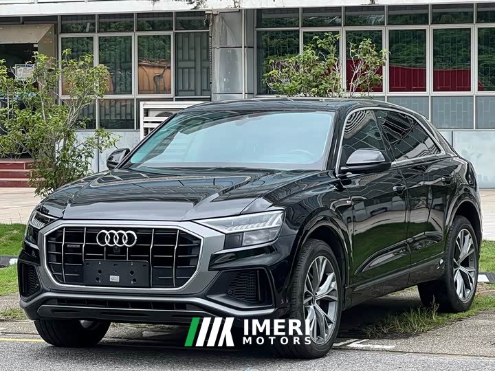 Audi Q8 2022 55 TFSI Luxury Sport - ავტომობილი ჩინეთიდან
