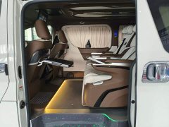 Toyota HIACE 2023 3.5L Automatic - ფოტო 15