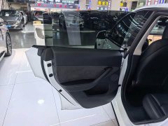 Tesla Model Y Rear-Wheel Drive - ფოტო 10