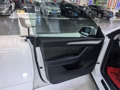 Tesla Model Y Rear-Wheel Drive - ფოტო 6