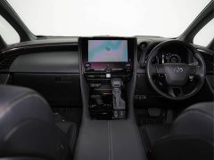 Toyota Alphard 2.5L Automatic - ფოტო 12