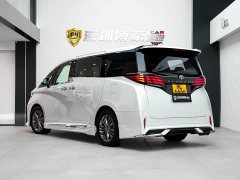 Toyota Alphard 2.5L Automatic - ფოტო 8