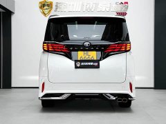 Toyota Alphard 2.5L Automatic - ფოტო 9