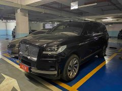 Lincoln Navigator 2022 3.5T Prestige Edition - ფოტო 1